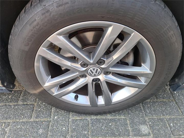 Photo 13 VIN: WVWZZZ3CZJE217677 - VOLKSWAGEN PASSAT 