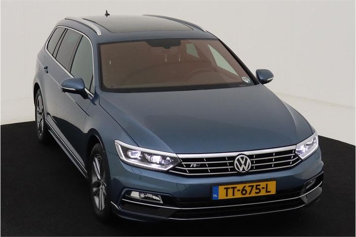 Photo 2 VIN: WVWZZZ3CZJE217677 - VOLKSWAGEN PASSAT 