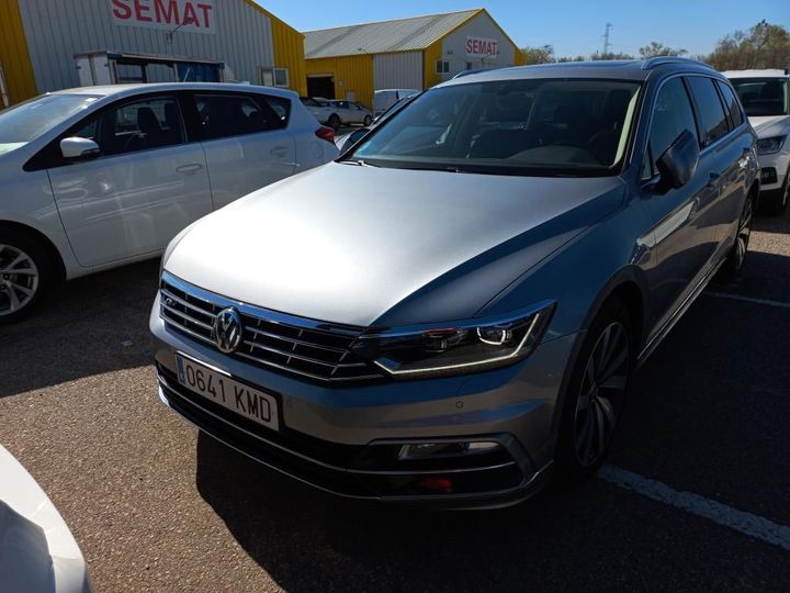 Photo 0 VIN: WVWZZZ3CZJE217968 - VOLKSWAGEN PASSAT 