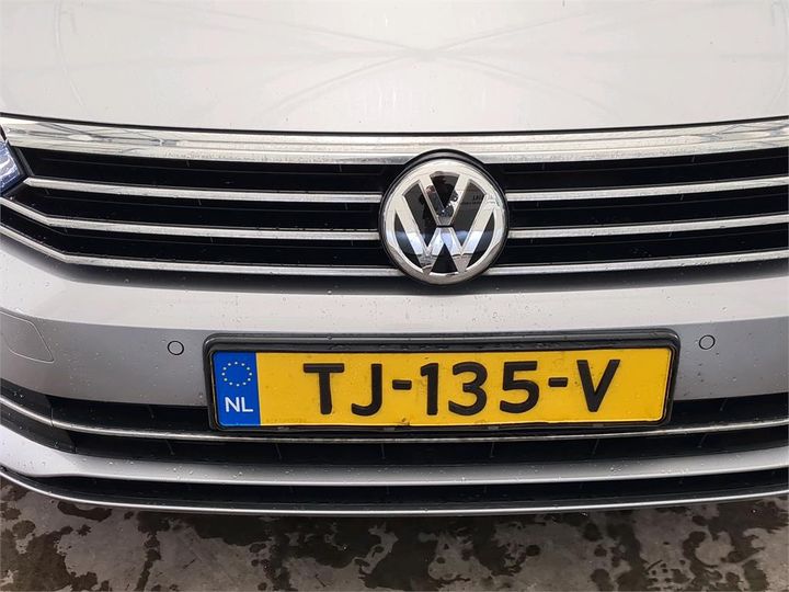 Photo 5 VIN: WVWZZZ3CZJE221741 - VOLKSWAGEN PASSAT 