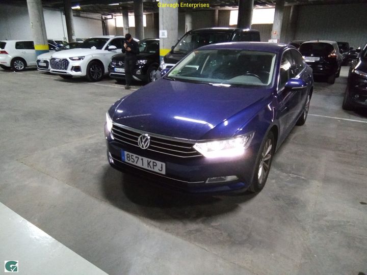 Photo 1 VIN: WVWZZZ3CZJE222411 - VOLKSWAGEN PASSAT 