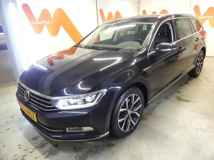 Photo 1 VIN: WVWZZZ3CZJE223846 - VOLKSWAGEN PASSAT 