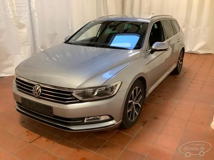 Photo 1 VIN: WVWZZZ3CZJE224176 - VOLKSWAGEN PASSAT 