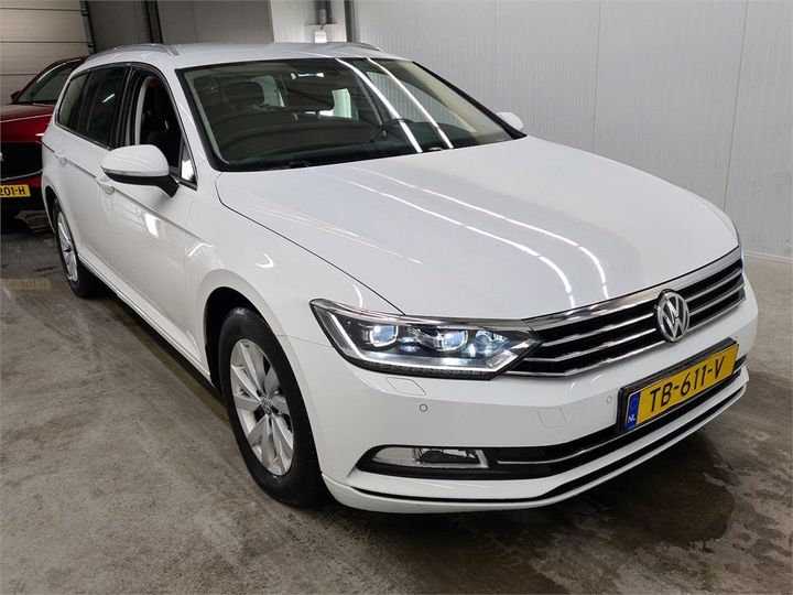 Photo 2 VIN: WVWZZZ3CZJE224868 - VOLKSWAGEN PASSAT 