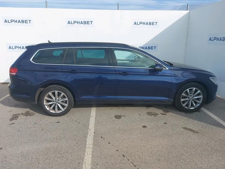 Photo 1 VIN: WVWZZZ3CZJE225828 - VOLKSWAGEN PASSAT 