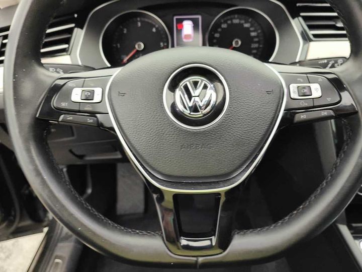 Photo 26 VIN: WVWZZZ3CZJE226915 - VOLKSWAGEN PASSAT 