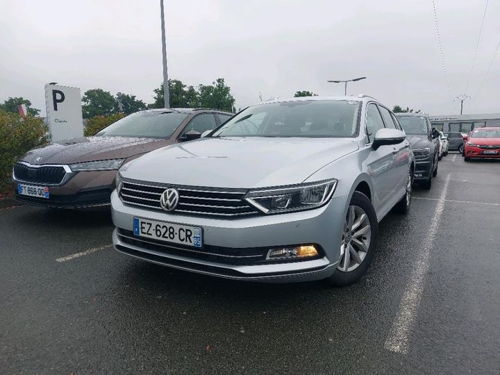 Photo 1 VIN: WVWZZZ3CZJE227329 - VOLKSWAGEN PASSAT 