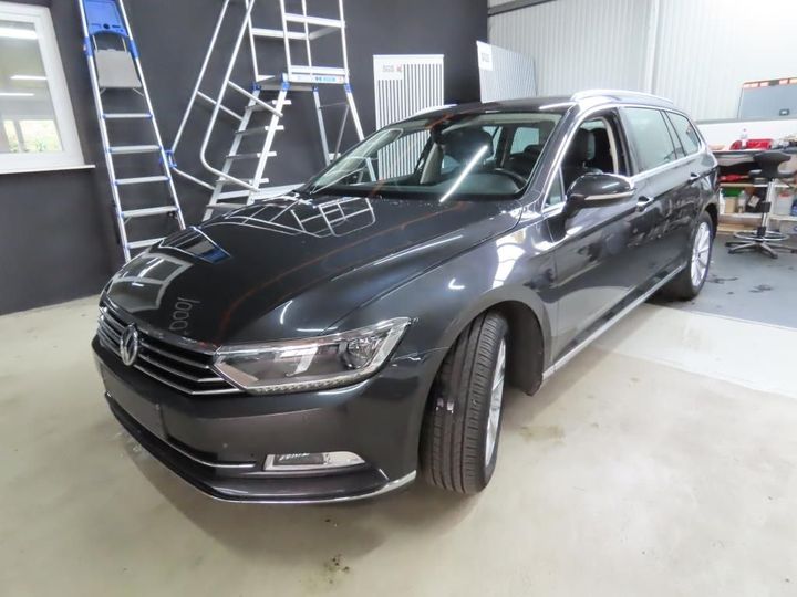 Photo 1 VIN: WVWZZZ3CZJE227866 - VOLKSWAGEN PASSAT 