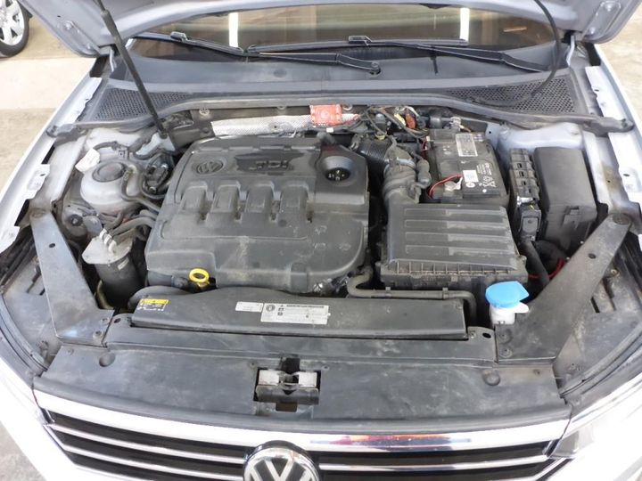 Photo 9 VIN: WVWZZZ3CZJE228010 - VOLKSWAGEN PASSAT 