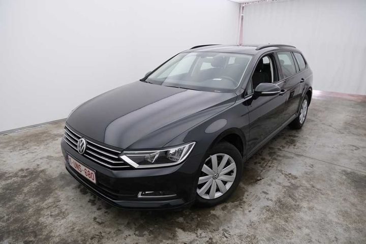 Photo 1 VIN: WVWZZZ3CZJE233194 - VOLKSWAGEN PASSAT 