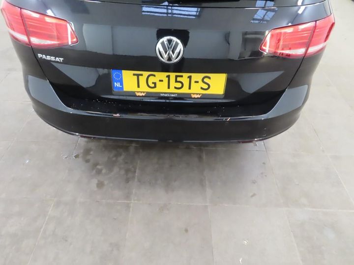 Photo 21 VIN: WVWZZZ3CZJE233899 - VOLKSWAGEN PASSAT 