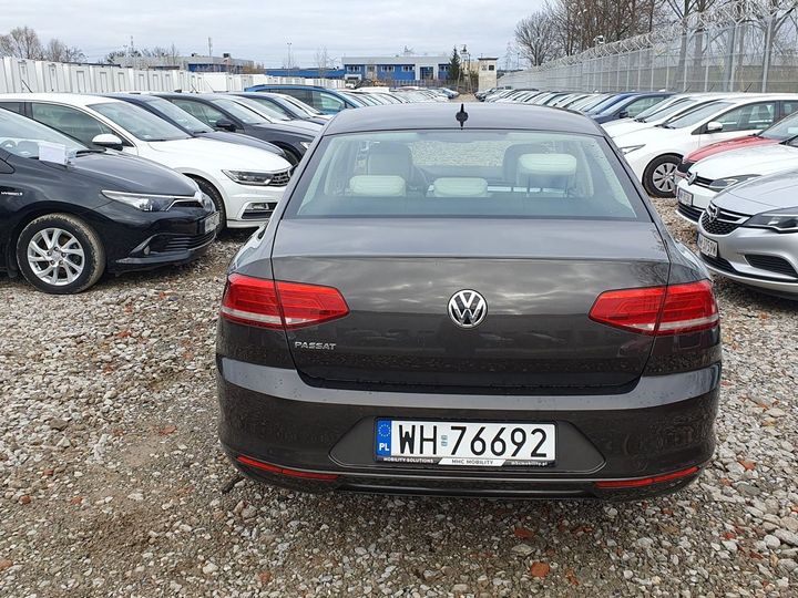 Photo 10 VIN: WVWZZZ3CZJE241317 - VOLKSWAGEN PASSAT 