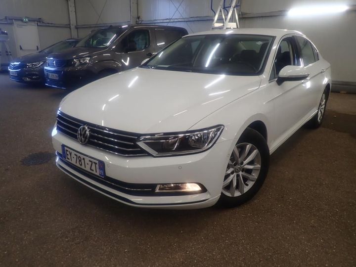 Photo 1 VIN: WVWZZZ3CZJE241619 - VOLKSWAGEN PASSAT 