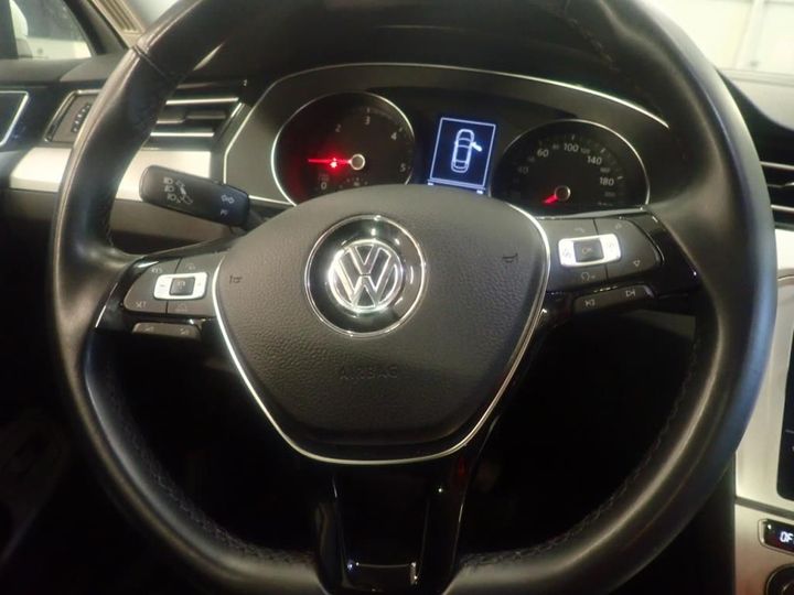 Photo 10 VIN: WVWZZZ3CZJE241619 - VOLKSWAGEN PASSAT 