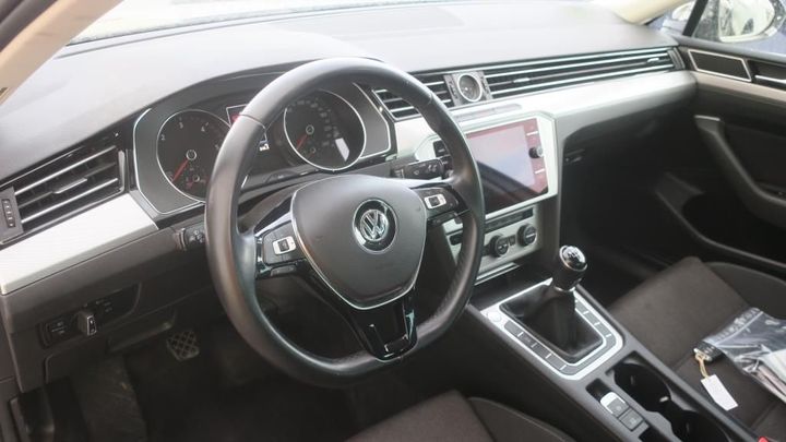 Photo 6 VIN: WVWZZZ3CZJE248741 - VOLKSWAGEN PASSAT 