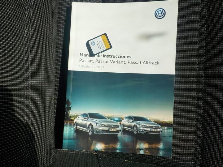 Photo 9 VIN: WVWZZZ3CZJE248741 - VOLKSWAGEN PASSAT 