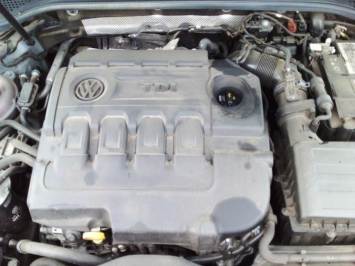 Photo 5 VIN: WVWZZZ3CZJE248997 - VOLKSWAGEN PASSAT 