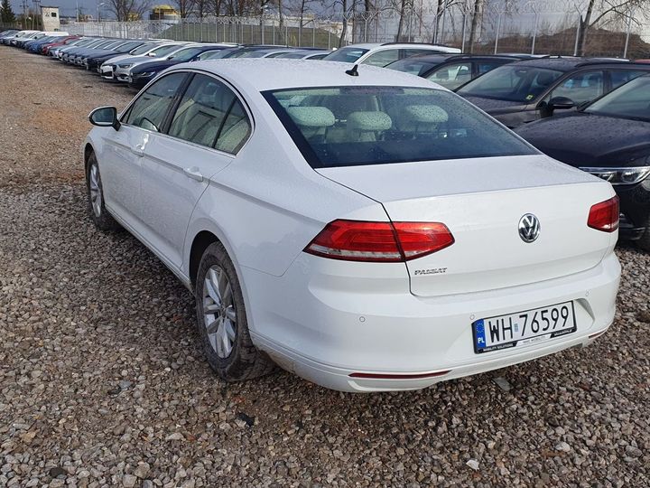 Photo 2 VIN: WVWZZZ3CZJE251660 - VOLKSWAGEN PASSAT 