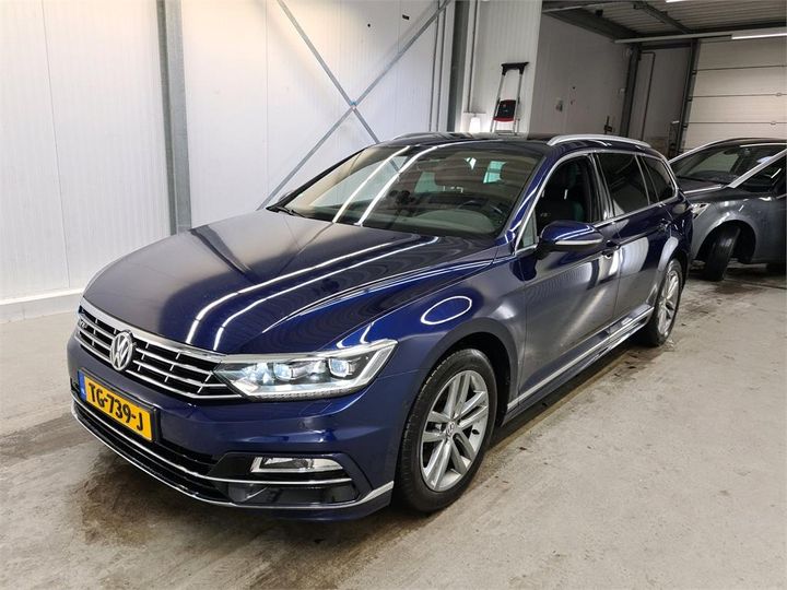 Photo 1 VIN: WVWZZZ3CZJE254247 - VOLKSWAGEN PASSAT 