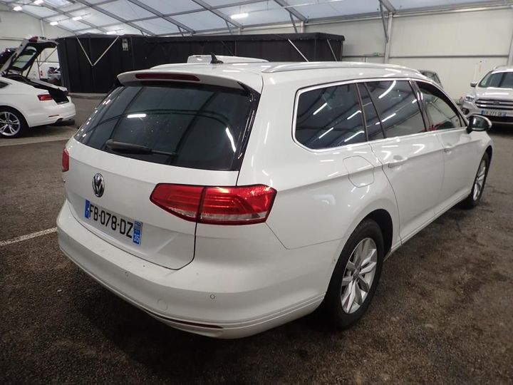 Photo 2 VIN: WVWZZZ3CZJE255707 - VOLKSWAGEN PASSAT 