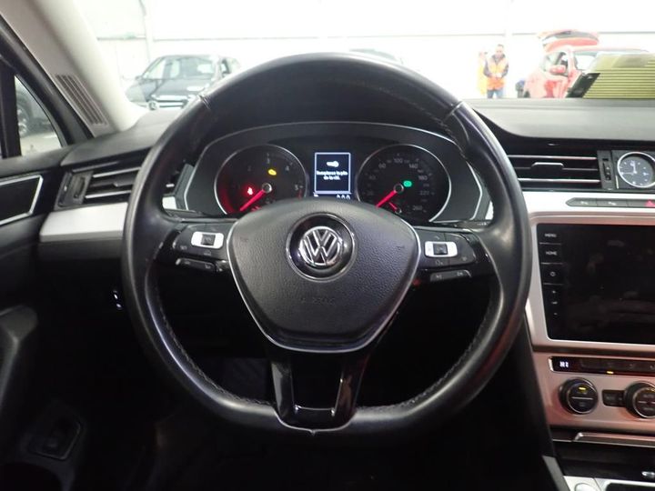 Photo 9 VIN: WVWZZZ3CZJE255707 - VOLKSWAGEN PASSAT 