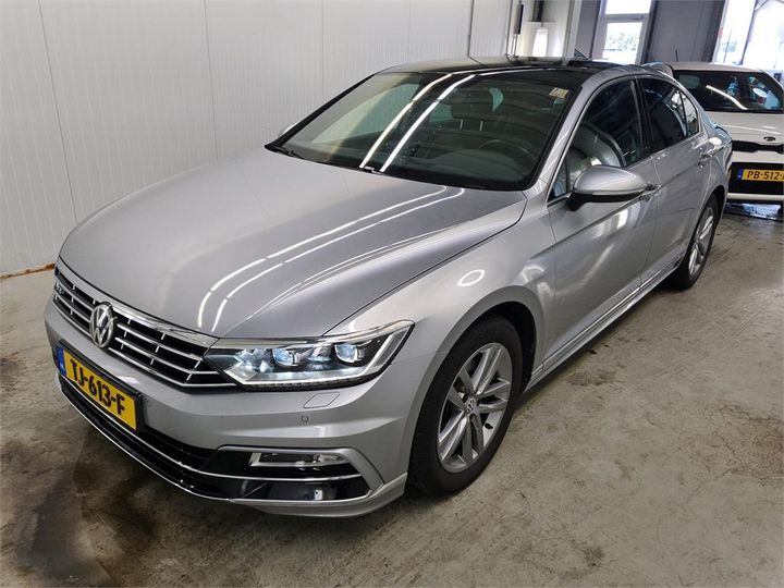 Photo 1 VIN: WVWZZZ3CZJE260509 - VOLKSWAGEN PASSAT 