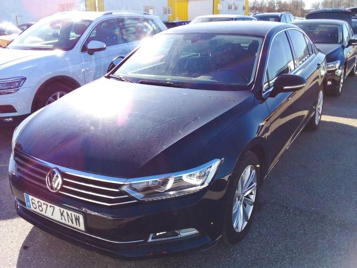 Photo 1 VIN: WVWZZZ3CZJE261781 - VOLKSWAGEN PASSAT 