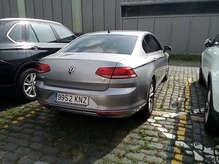 Photo 13 VIN: WVWZZZ3CZJE262240 - VOLKSWAGEN PASSAT 