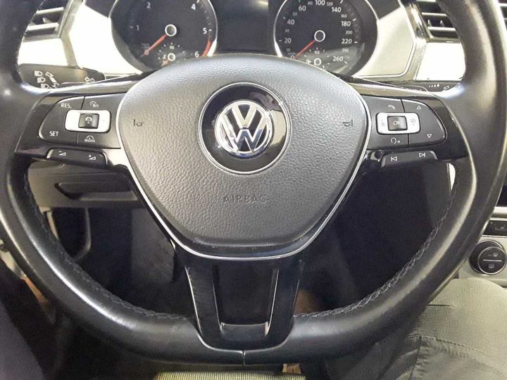 Photo 15 VIN: WVWZZZ3CZJE263988 - VOLKSWAGEN PASSAT 