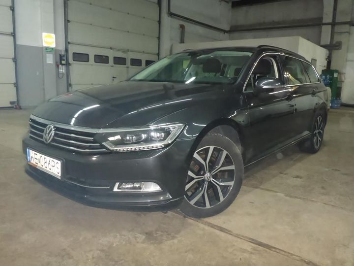 Photo 1 VIN: WVWZZZ3CZJP005770 - VOLKSWAGEN PASSAT 