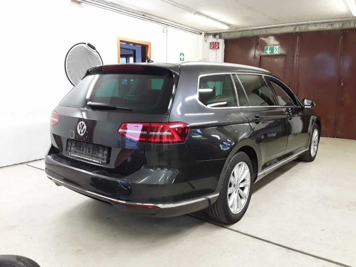 Photo 4 VIN: WVWZZZ3CZJP010388 - VOLKSWAGEN PASSAT 