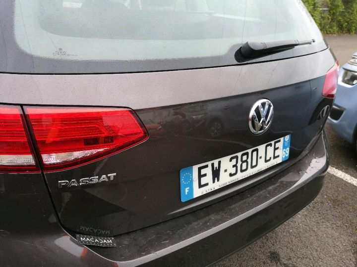 Photo 25 VIN: WVWZZZ3CZJP012518 - VOLKSWAGEN PASSAT 