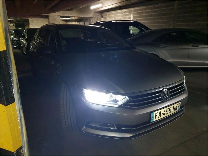 Photo 1 VIN: WVWZZZ3CZJP016340 - VOLKSWAGEN PASSAT 