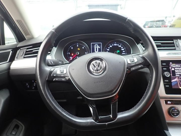 Photo 11 VIN: WVWZZZ3CZJP018913 - VOLKSWAGEN PASSAT 