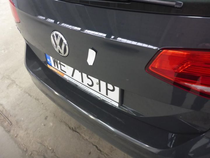 Photo 35 VIN: WVWZZZ3CZJP020543 - VOLKSWAGEN PASSAT 