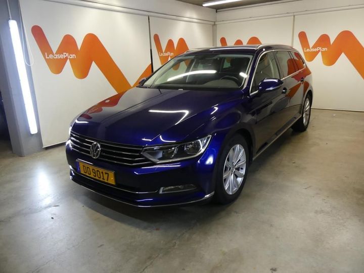 Photo 1 VIN: WVWZZZ3CZKE010966 - VOLKSWAGEN PASSAT 