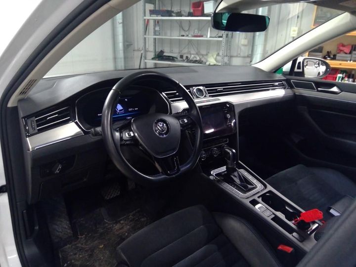 Photo 3 VIN: WVWZZZ3CZKE013806 - VOLKSWAGEN PASSAT 