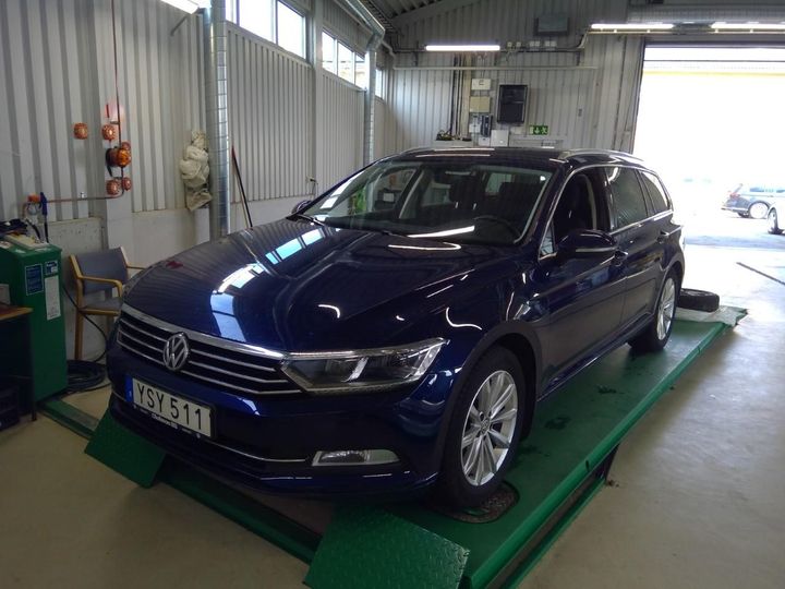 Photo 1 VIN: WVWZZZ3CZKE016166 - VOLKSWAGEN PASSAT 