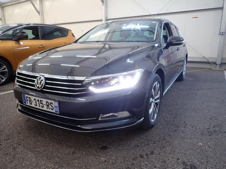 Photo 1 VIN: WVWZZZ3CZKE016896 - VOLKSWAGEN PASSAT 