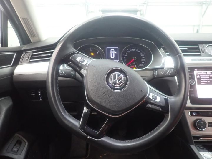 Photo 9 VIN: WVWZZZ3CZKE042391 - VOLKSWAGEN PASSAT 