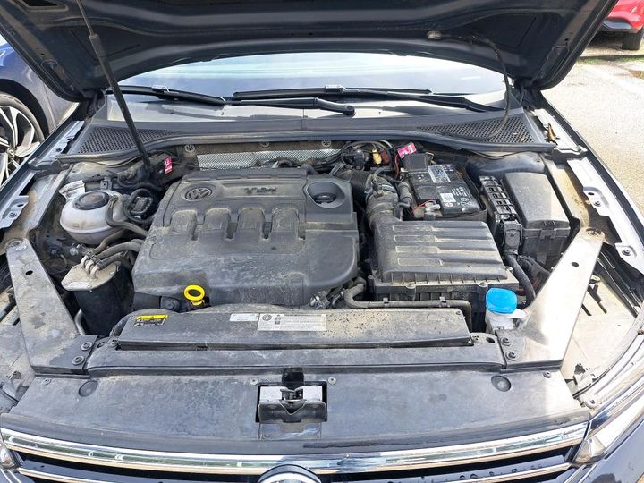 Photo 10 VIN: WVWZZZ3CZKE046289 - VOLKSWAGEN PASSAT 