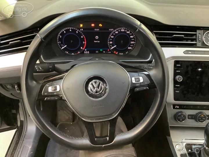 Photo 10 VIN: WVWZZZ3CZKE057608 - VOLKSWAGEN PASSAT 