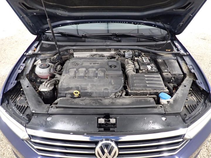 Photo 6 VIN: WVWZZZ3CZKE058998 - VOLKSWAGEN PASSAT 