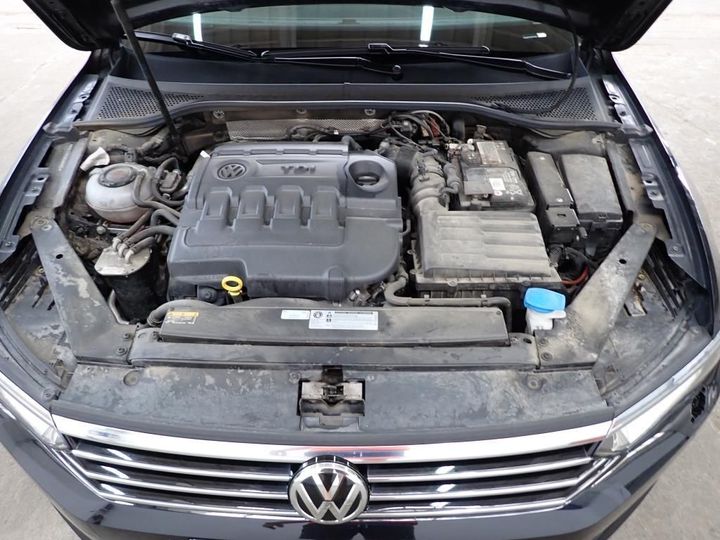 Photo 5 VIN: WVWZZZ3CZKE060625 - VOLKSWAGEN PASSAT 