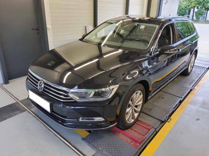 Photo 1 VIN: WVWZZZ3CZKE067247 - VOLKSWAGEN PASSAT 