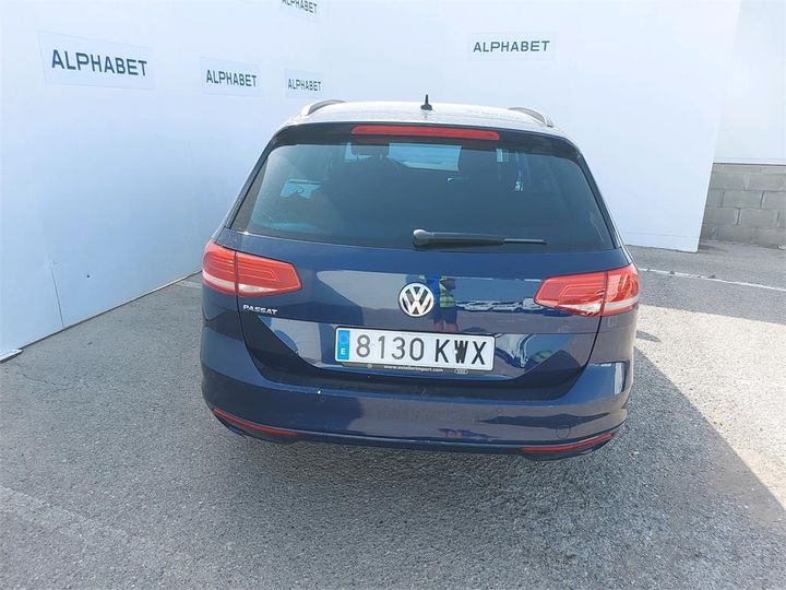 Photo 3 VIN: WVWZZZ3CZKE072453 - VW PASSAT 