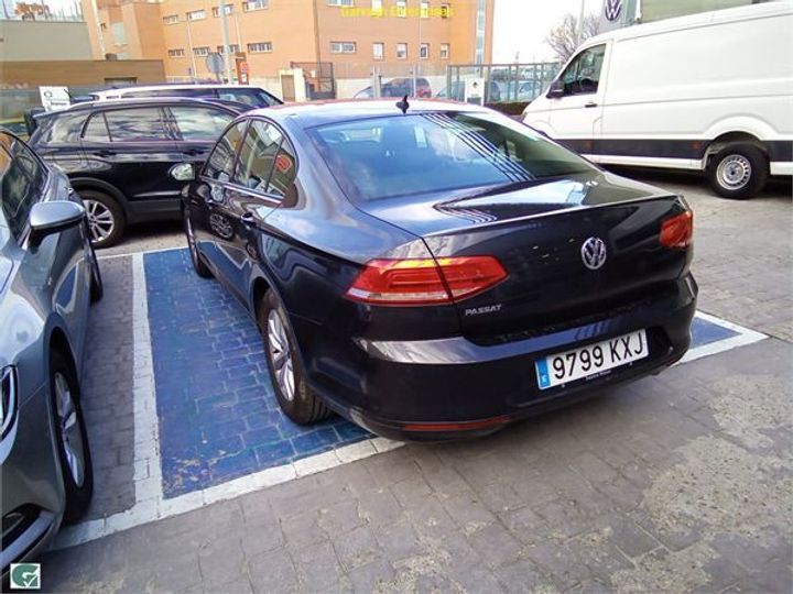 Photo 10 VIN: WVWZZZ3CZKE077017 - VOLKSWAGEN PASSAT 