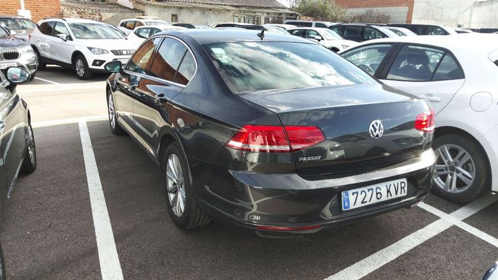 Photo 13 VIN: WVWZZZ3CZKE081785 - VOLKSWAGEN PASSAT 