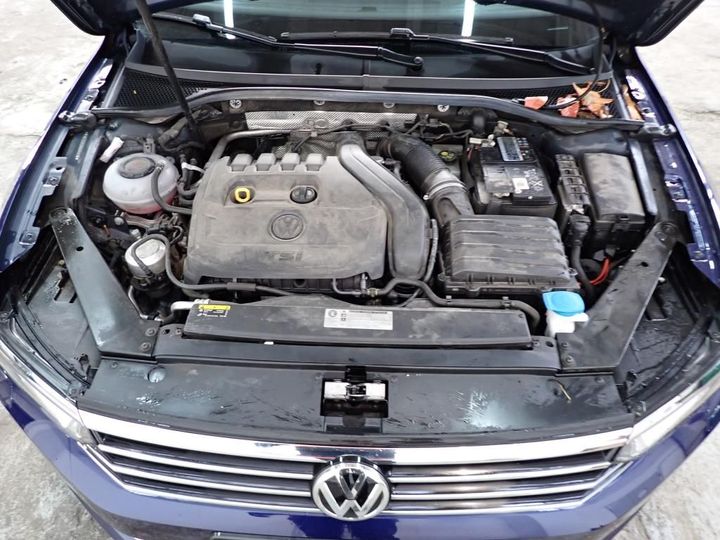 Photo 5 VIN: WVWZZZ3CZKE084038 - VOLKSWAGEN PASSAT 