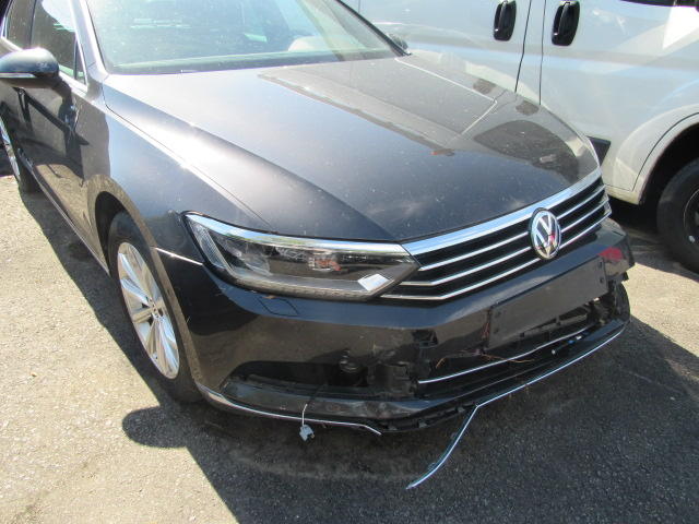 Photo 12 VIN: WVWZZZ3CZKE085957 - VOLKSWAGEN PASSAT 